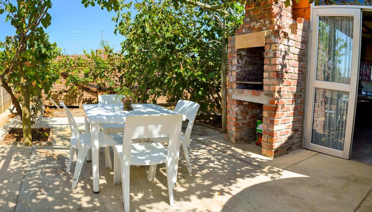 Palm Cottage - Colchester - 5Km From Elephant Park מראה חיצוני תמונה